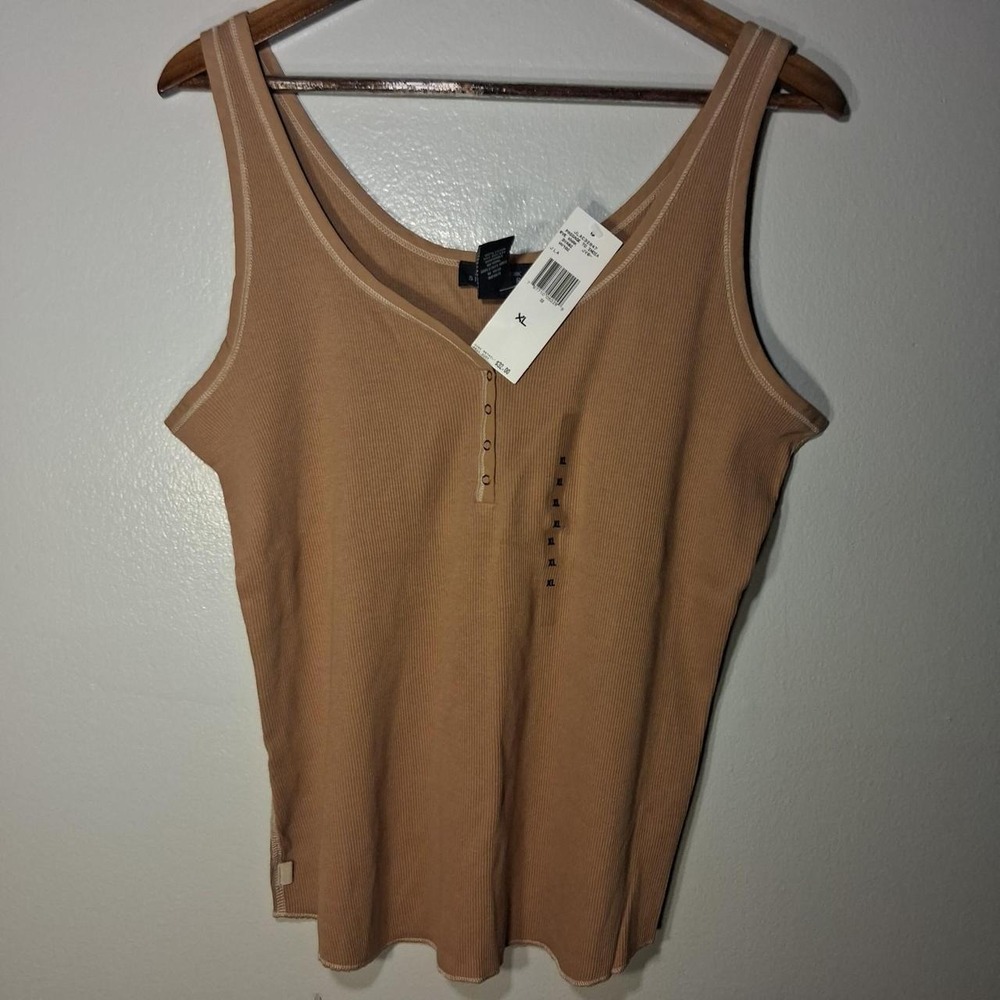 Womens 100% cotton Tan ribbed tank top with button detail NWT Jones of New York